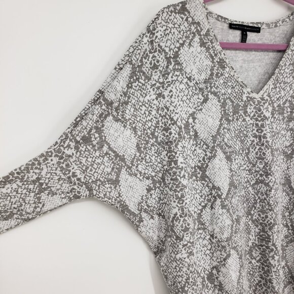 3/$25 White House Black Market Snake Skin Print Top M Relaxed Dolman Long Sleeve - Picture 7 of 9